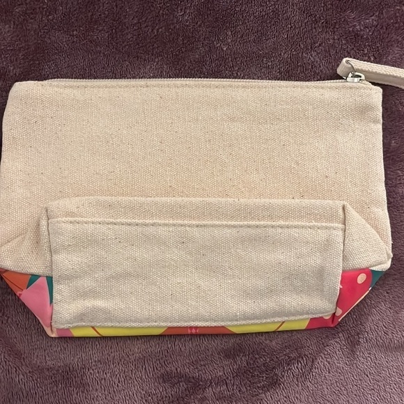 It Cosmetics New no tags - Picture 2 of 3